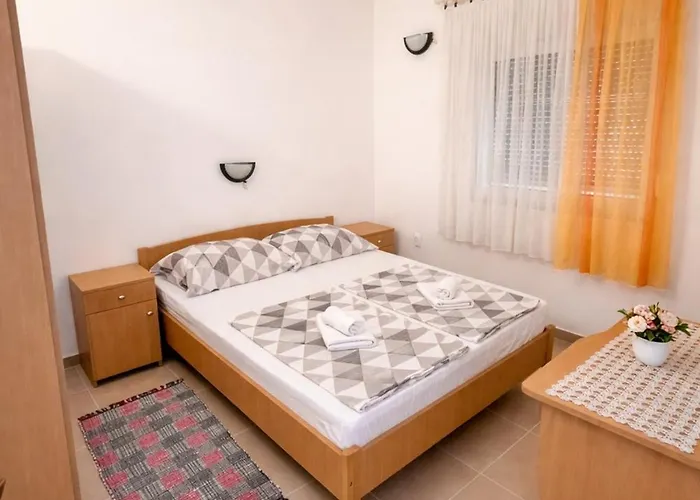 Seafront Island Paradise - Emily 3 Kampor